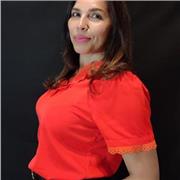 Canta bien y con facilidad